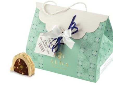 Foto agnello acquamarina con borsetta