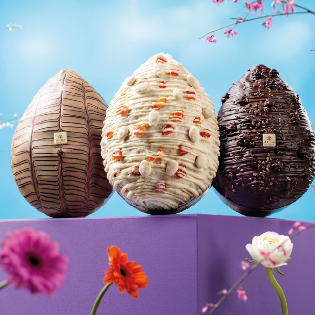 Ovum dolci lievitati ricoperti di cioccolato